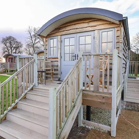 The Fenton Semesterbostad